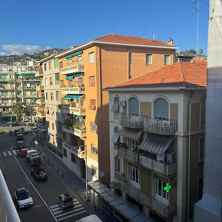 Porto Sole By Wonderful Italy 公寓 圣雷默
